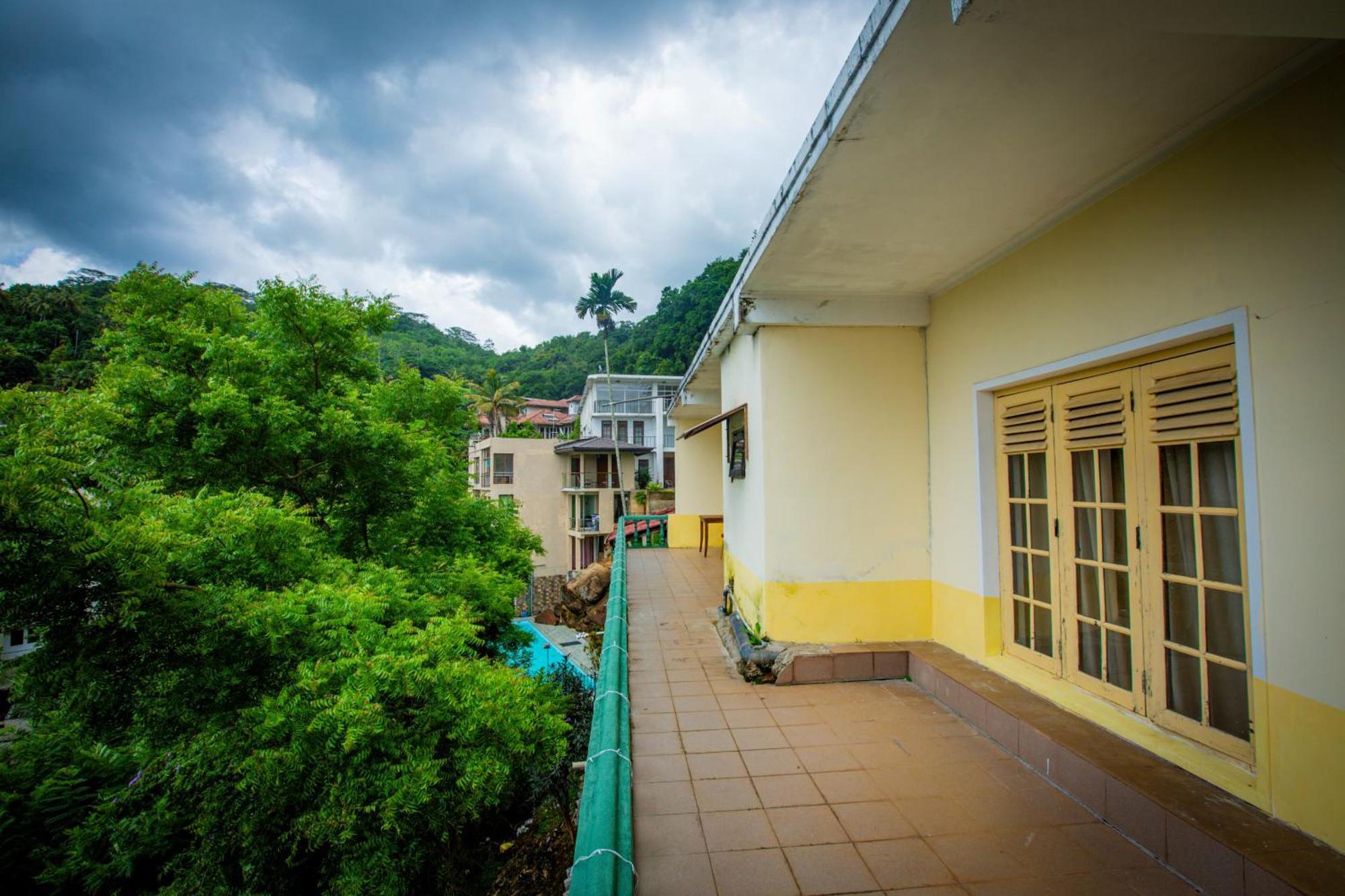 Sunbloom Inn Kandy Exterior foto